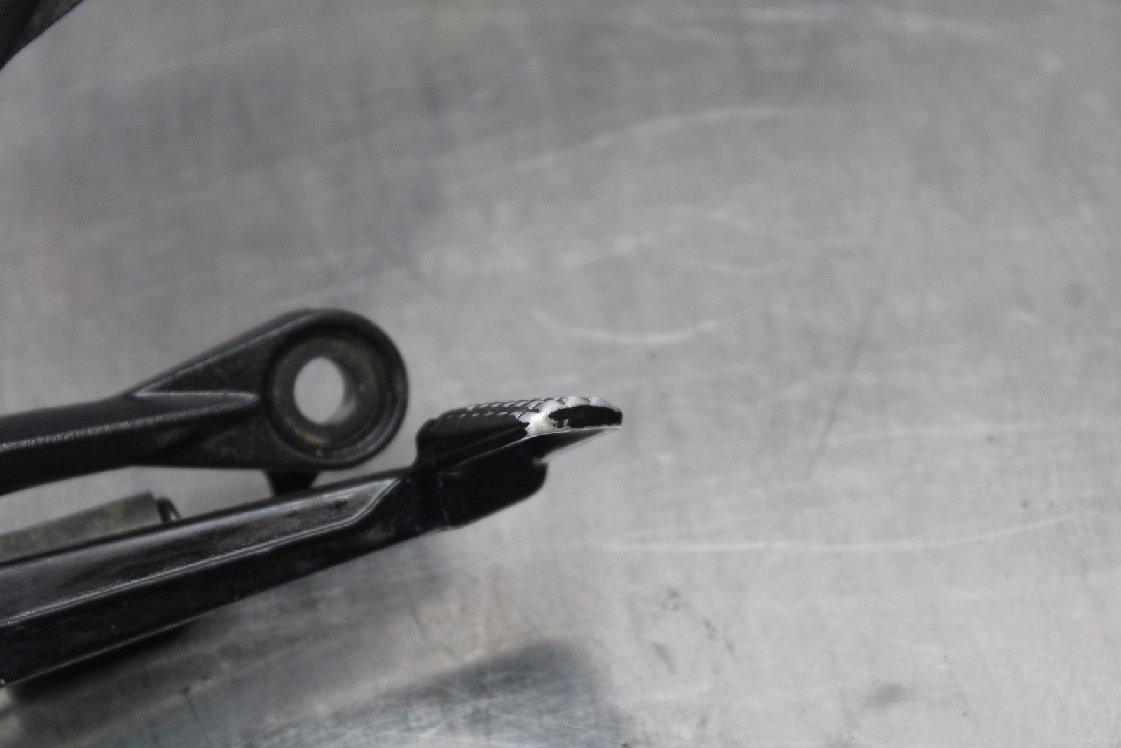 07-08 KAWASAKI NINJA ZX6R RIGHT REARSET REAR SET DRIVER FOOT PEG REST STOP BB203