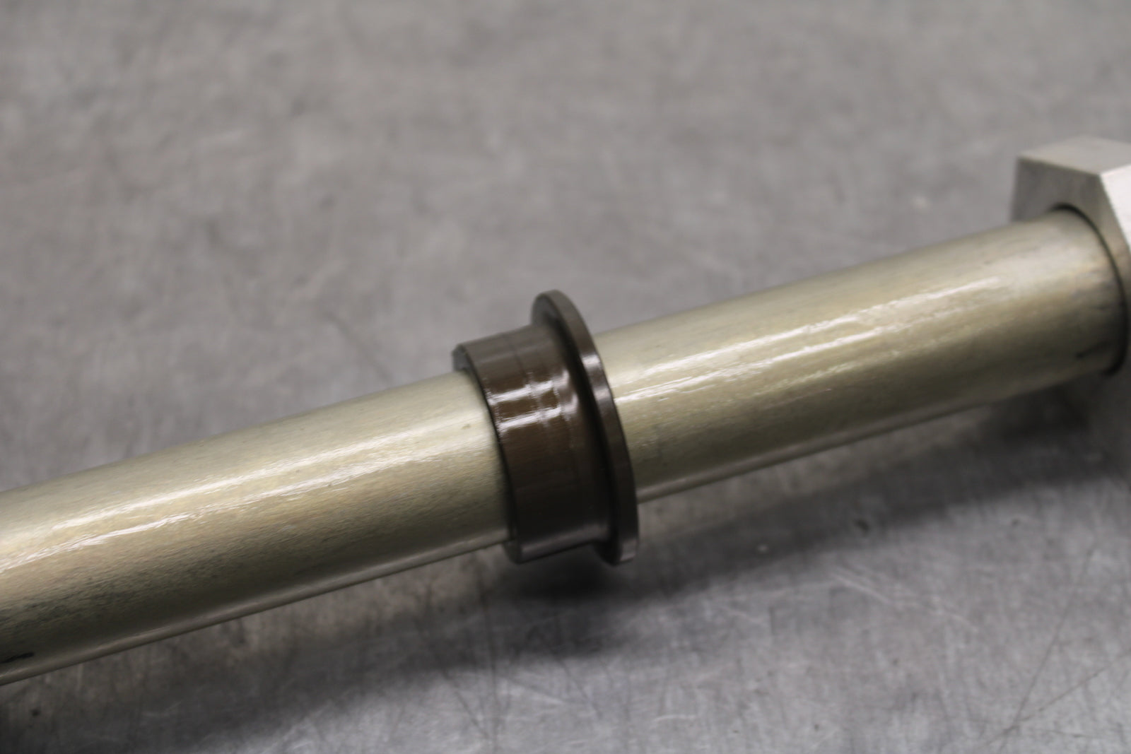 12-25 KAWASAKI NINJA ZX14R NEW!! REAR AXLE BACK WHEEL RIM PIVOT BOLT AXEL BB757