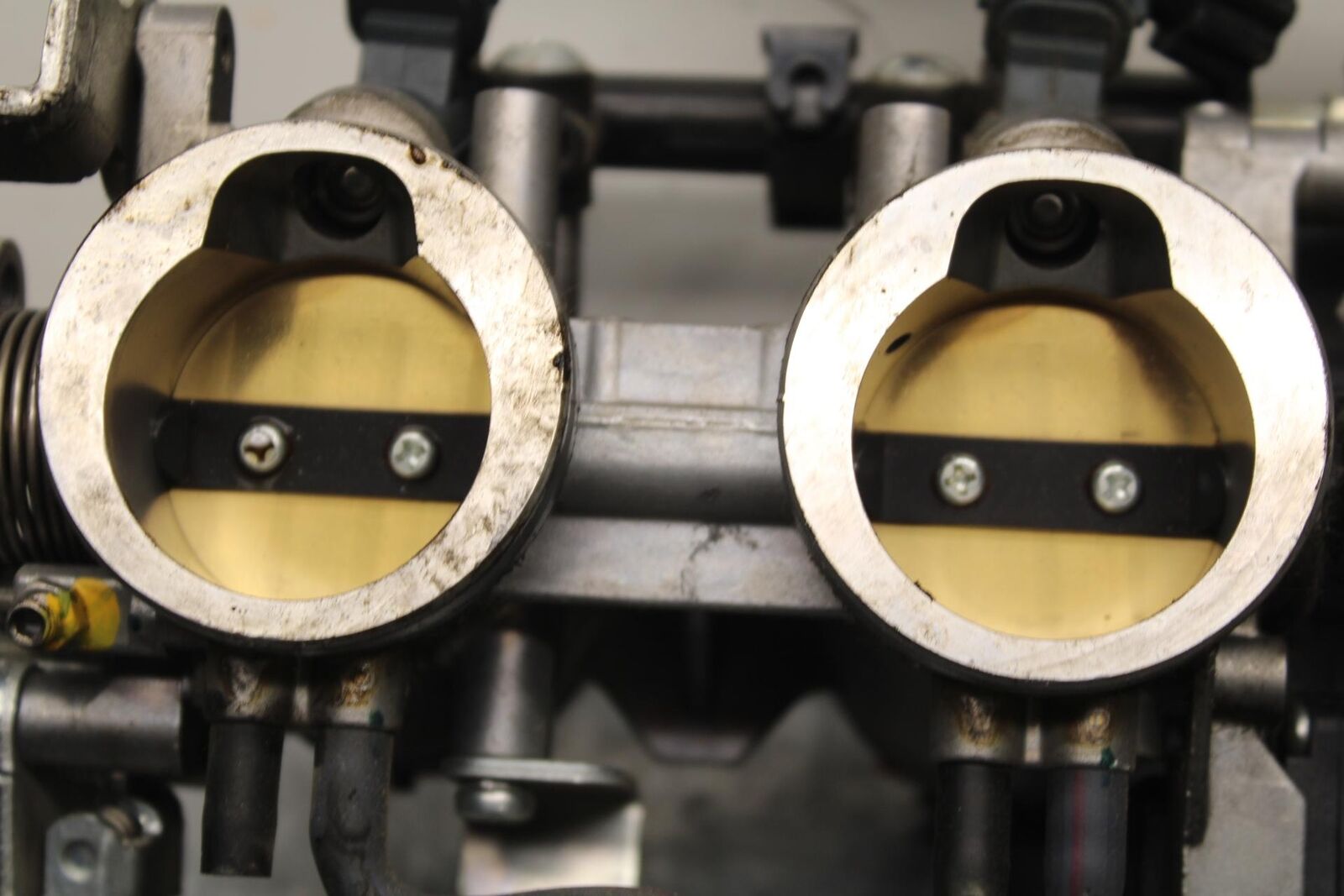 09-12 KAWASAKI NINJA ZX6R MAIN FUEL INJECTORS / THROTTLE BODIES 16163-0128 BB617