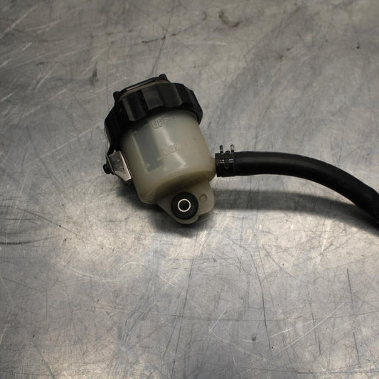 09-14 YAMAHA YZF R1 REAR BRAKE MASTER FLUID RESERVOIR TANK BOTTLE BB471