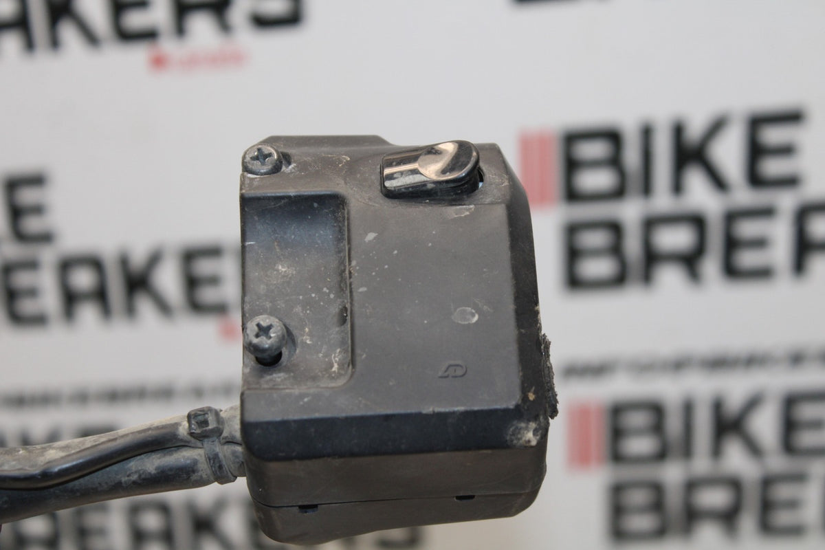 15 TRIUMPH TIGER 800 LEFT CLIP ON HANDLE HORN SIGNALS SWITCH SWITCHES BB873