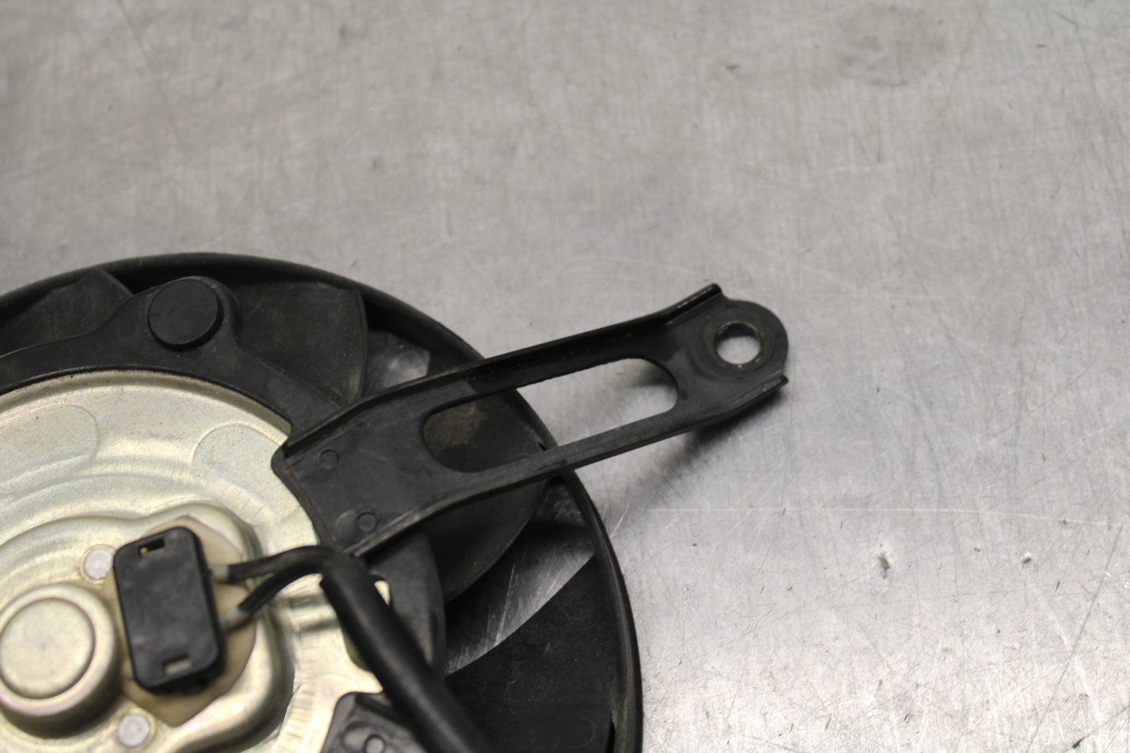 09 HONDA CBR600RR ENGINE RADIATOR COOLING FAN BB760