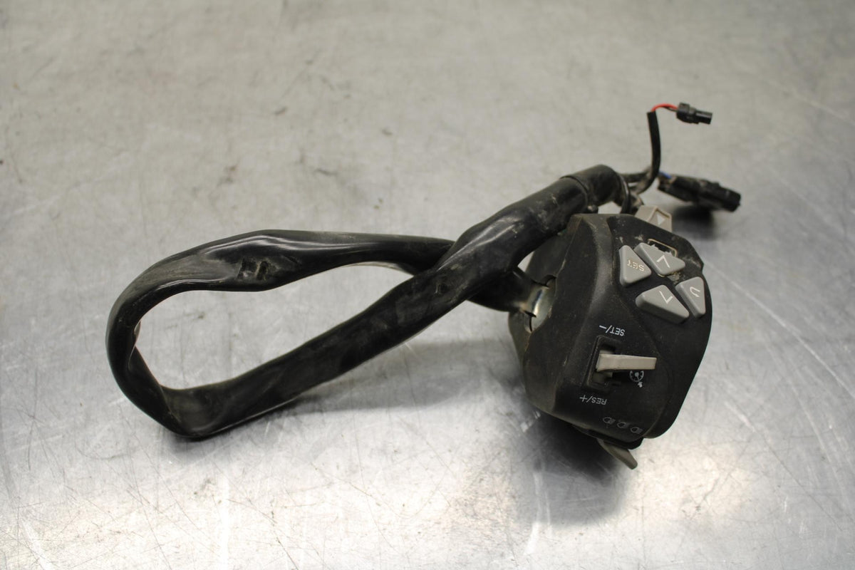 21-23 KTM 890 ADVENTURE HANDLEBAR LEFT SIGNAL TURN SWITCH  BB629