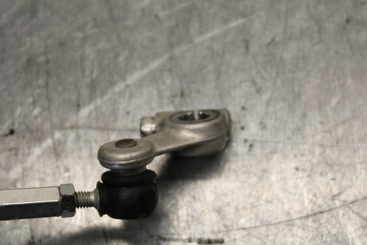 11-24 SUZUKI GSXR750 SHIFTER LINKAGE SHIFT LINK PEDAL BB714