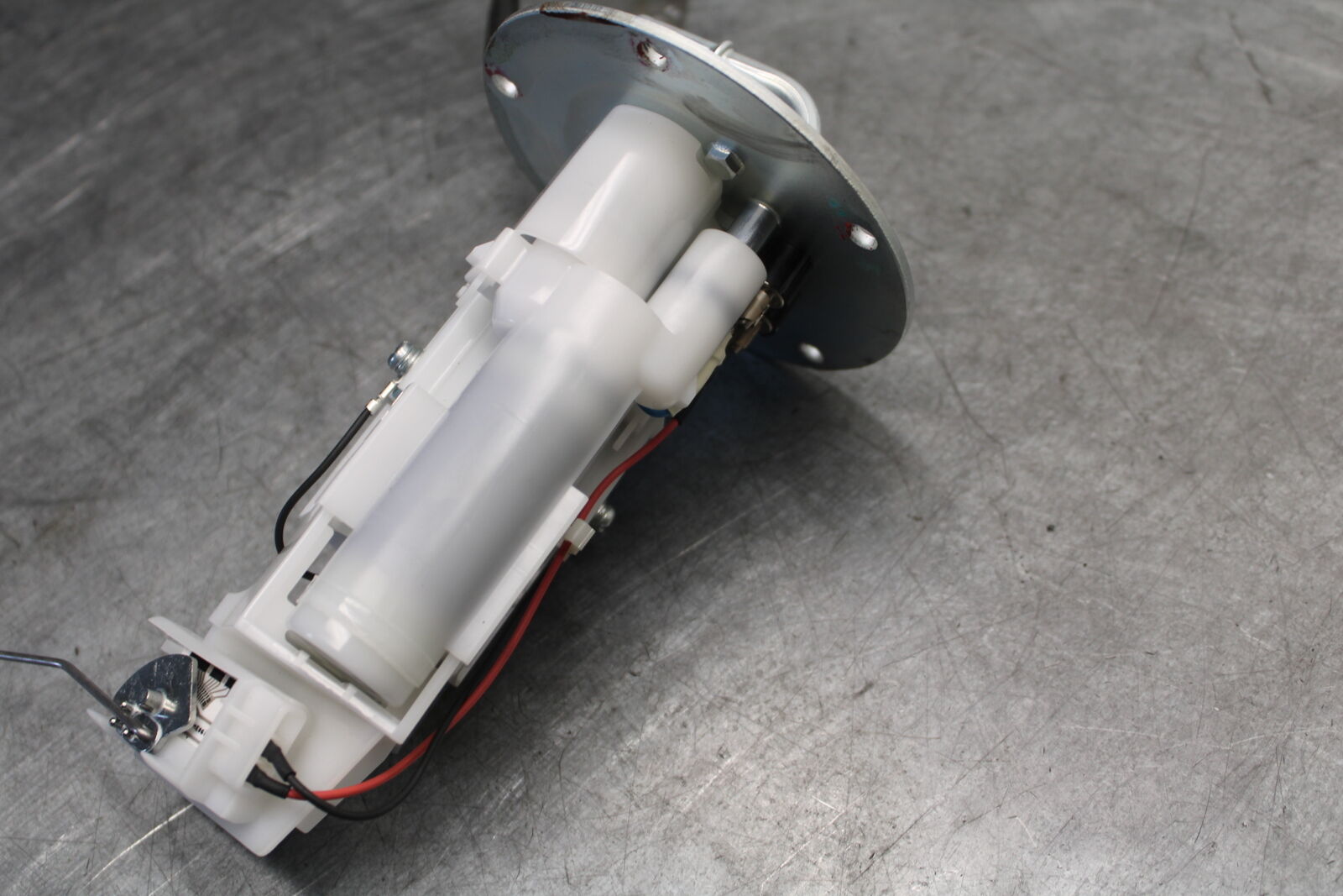 18-23 KAWASAKI NINJA 400 FUEL PUMP GAS PETROL SENDER UNIT BB660