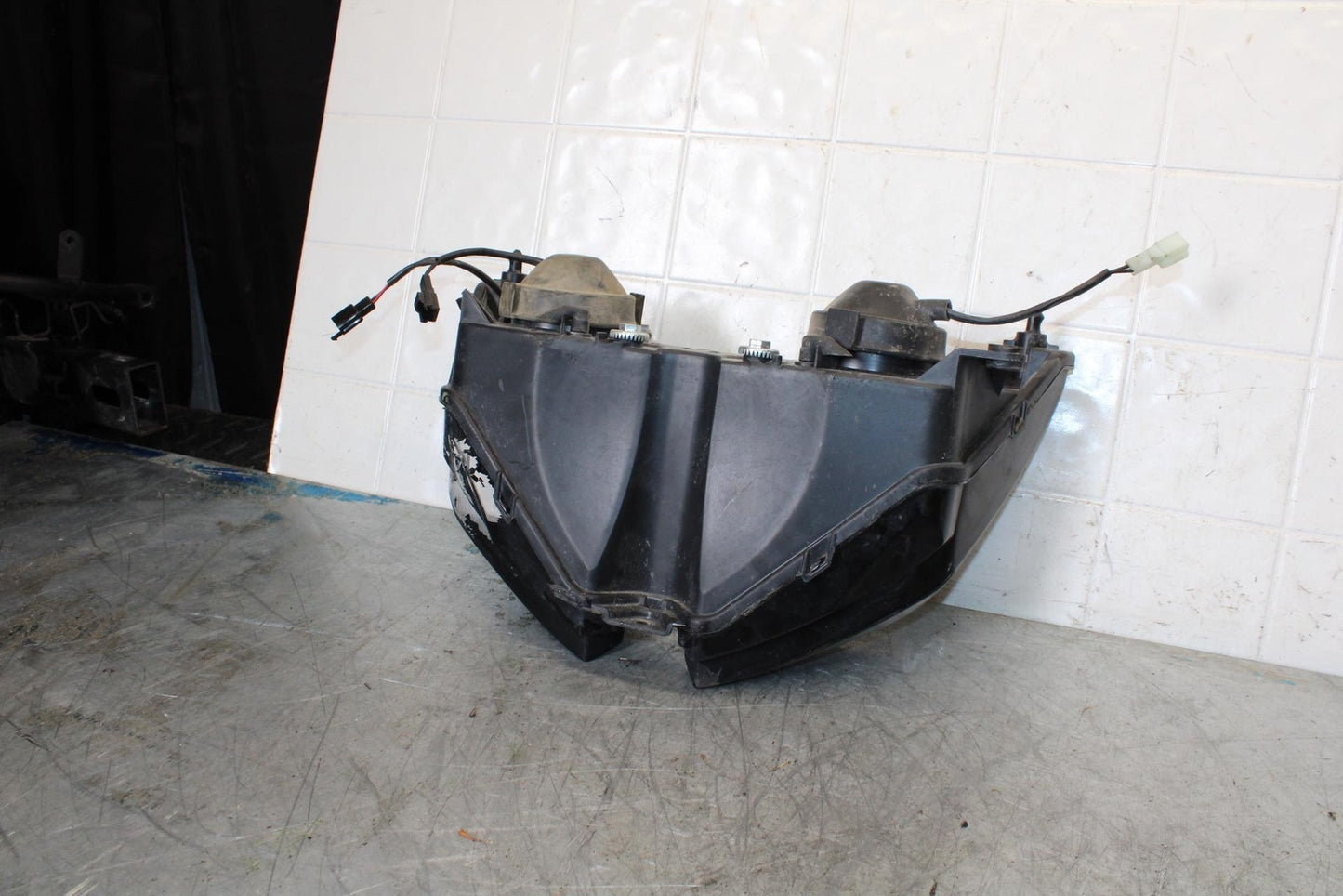 13-17 KAWASAKI NINJA 300 FRONT HEADLIGHT HEAD LIGHT LAMP BB429