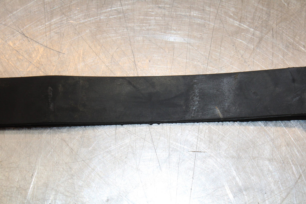 22-25 YAMAHA YZF R7 BATTERY HOLD DOWN CLAMP STRAP BB850