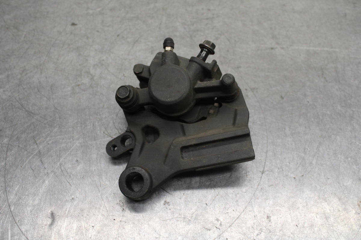 15-17 YAMAHA YZF R3 REAR BACK BRAKE CALIPER W MOUNT BRACKET BB111