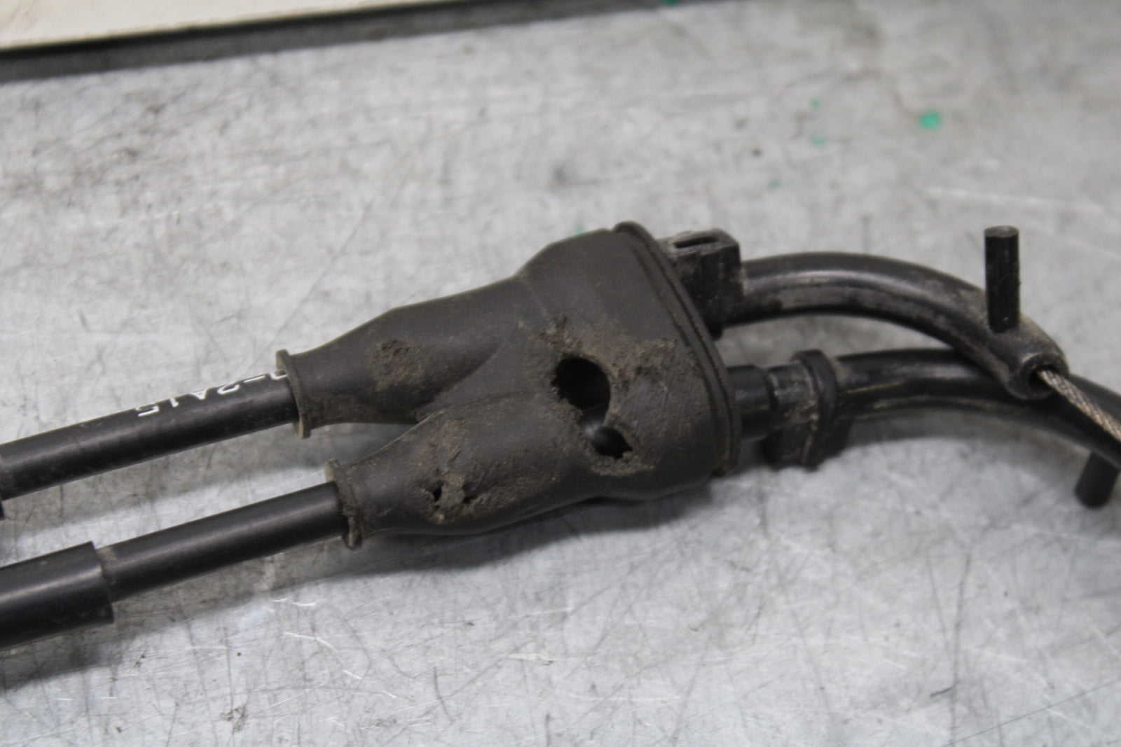 00-05 KAWASAKI NINJA ZX12R THROTTLE CABLES LINES BB121