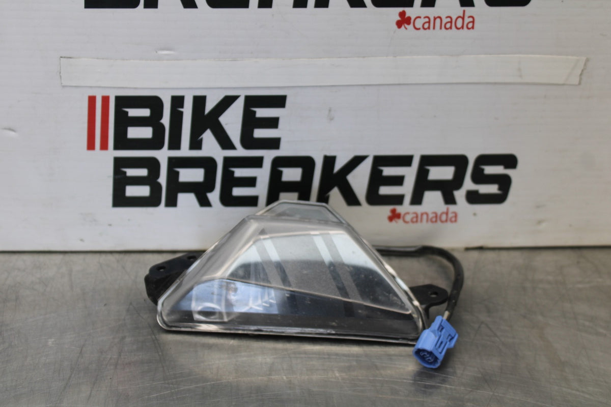 24-25 KAWASAKI NINJA 500 ABS LEFT FRONT TURN SIGNAL LIGHT INDICATOR BB899