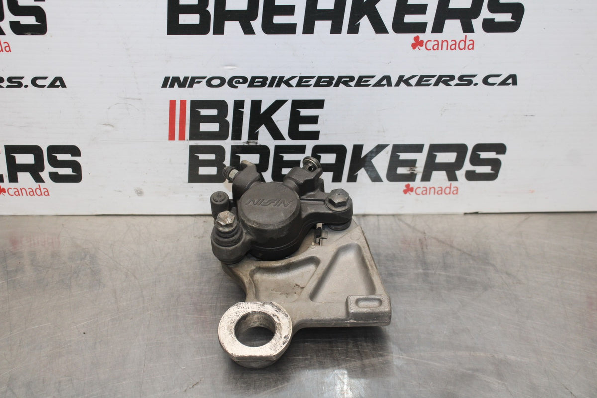 08-16 YAMAHA YZF R6 REAR BACK BRAKE CALIPER W MOUNT BRACKET BB798