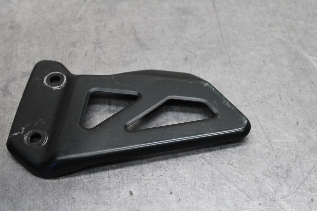 01-03 SUZUKI GSXR600 RIGHT SIDE HEEL GUARD BB639