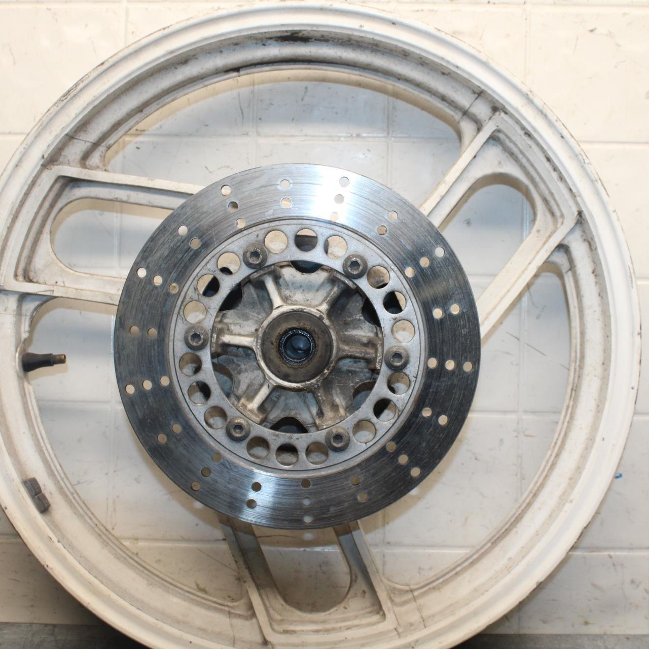1988 Yamaha FZ600 REAR WHEEL AND ROTOR BACK BRAKE DISC BB601