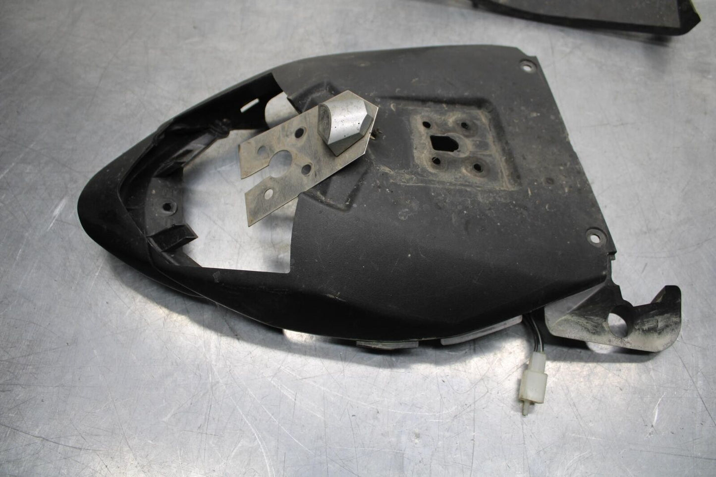 2011 Kawasaki Ninja ZX6R ZX600R LICENSE PLATE LIGHT BB587