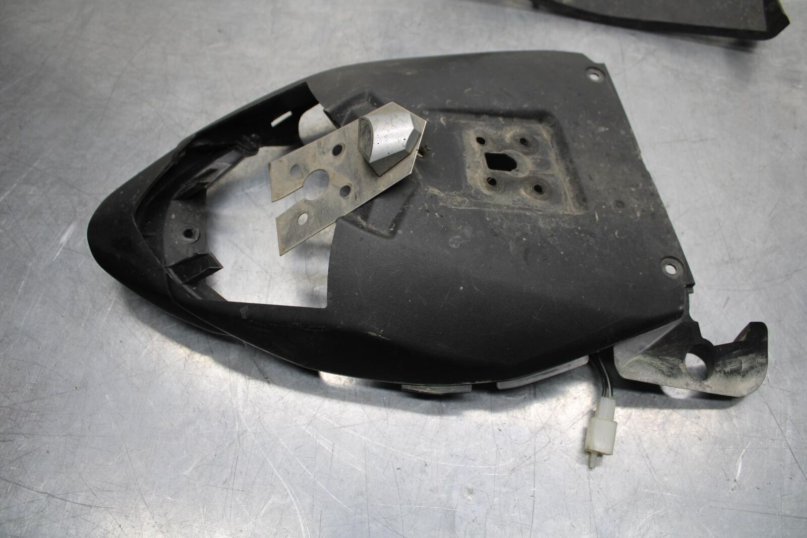 2011 Kawasaki Ninja ZX6R ZX600R LICENSE PLATE LIGHT BB587