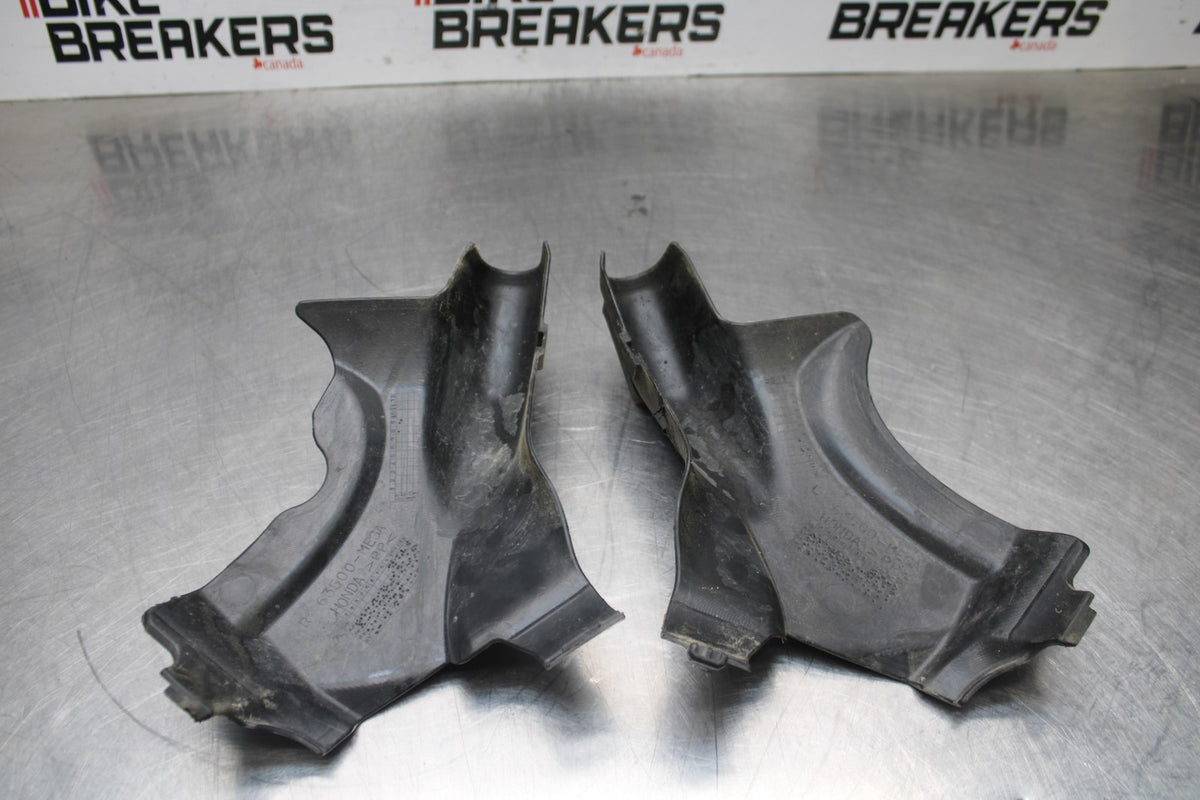 09 HONDA SHADOW 750 VT750 C2 FRAME COVER COWL SET PAIR BB809