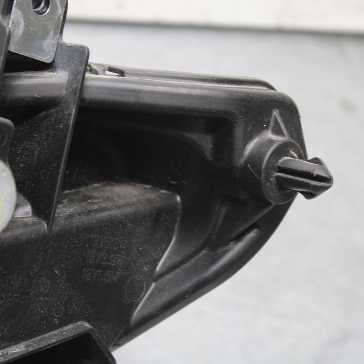 21 KAWASAKI NINJA ZX6R FRONT HEADLIGHT HEAD LIGHT LAMP 23004-0420 BB647