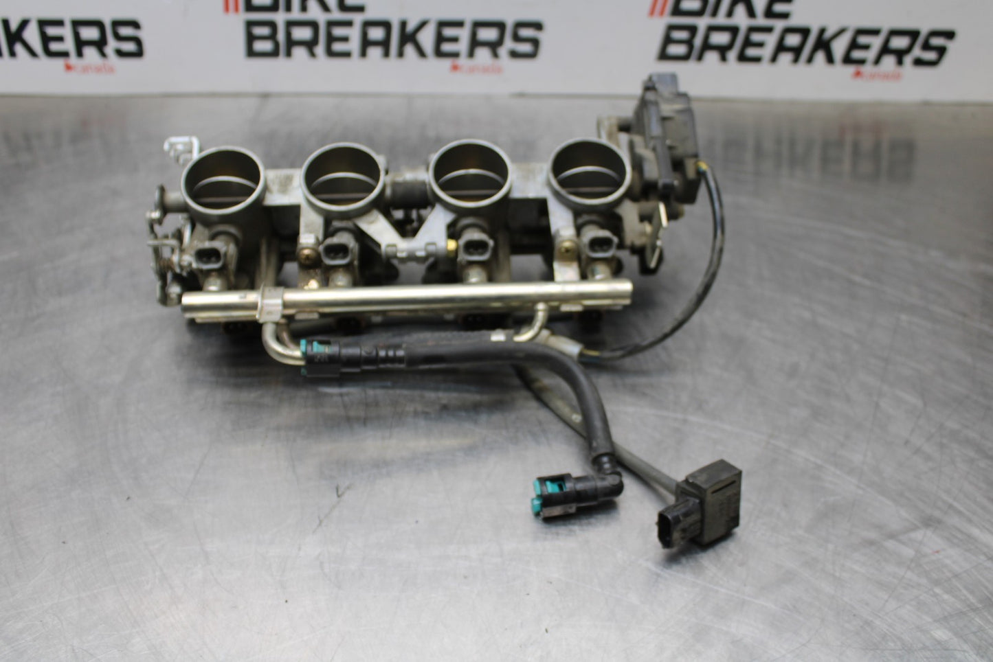06-07 SUZUKI GSXR 600 MAIN FUEL INJECTORS / THROTTLE BODIES BB178