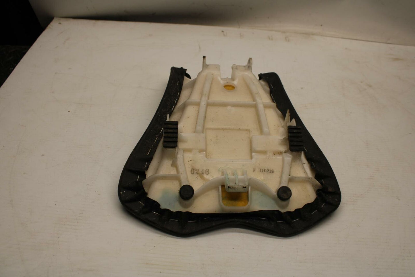 13-18 KAWASAKI NINJA ZX6R FRONT DRIVERS SEAT PAD SADDLE PILLION BB353