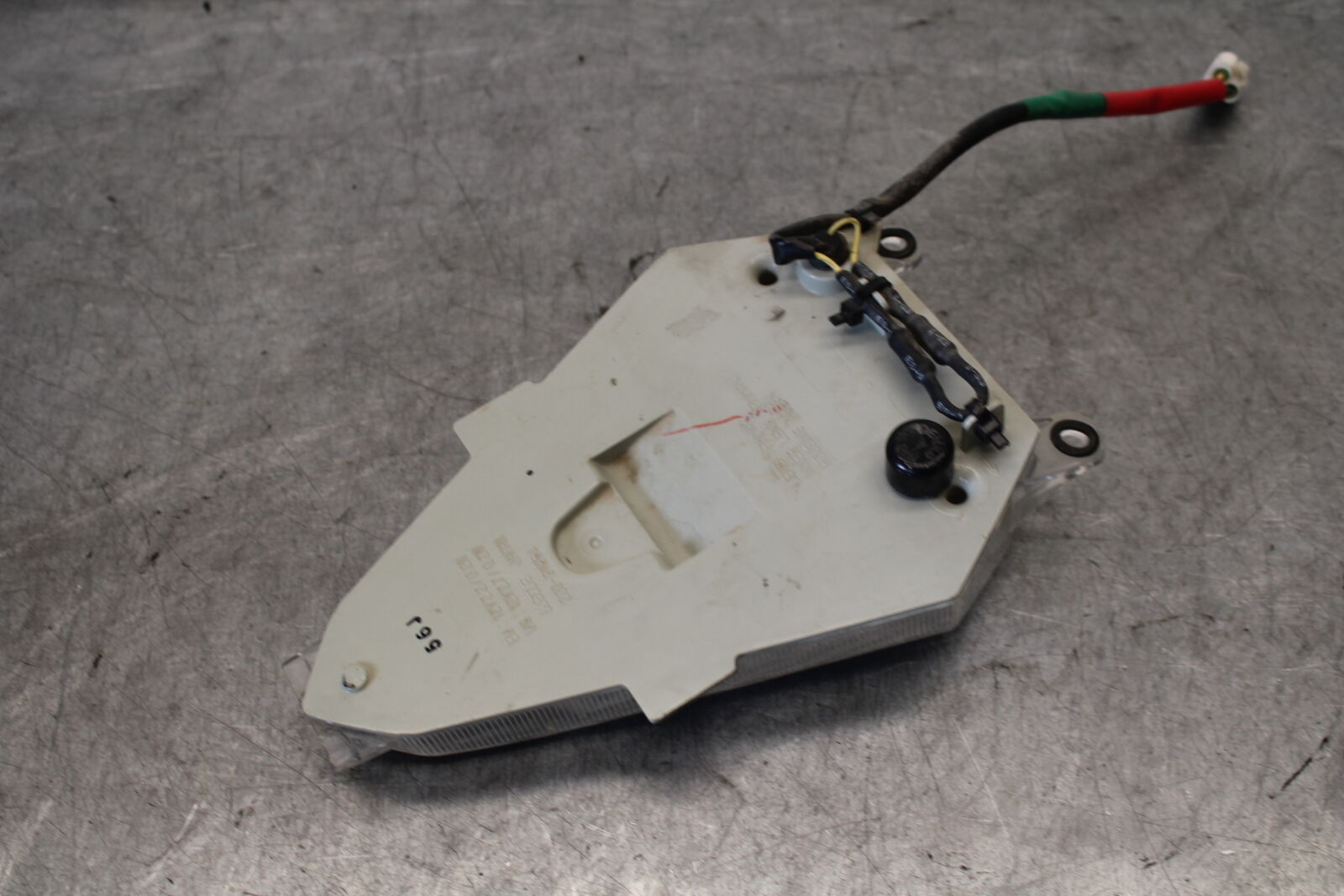 08-16 YAMAHA YZF R6 REAR TAIL TAILLIGHT BACK BRAKE LIGHT 13S-84710-10-00 BB665