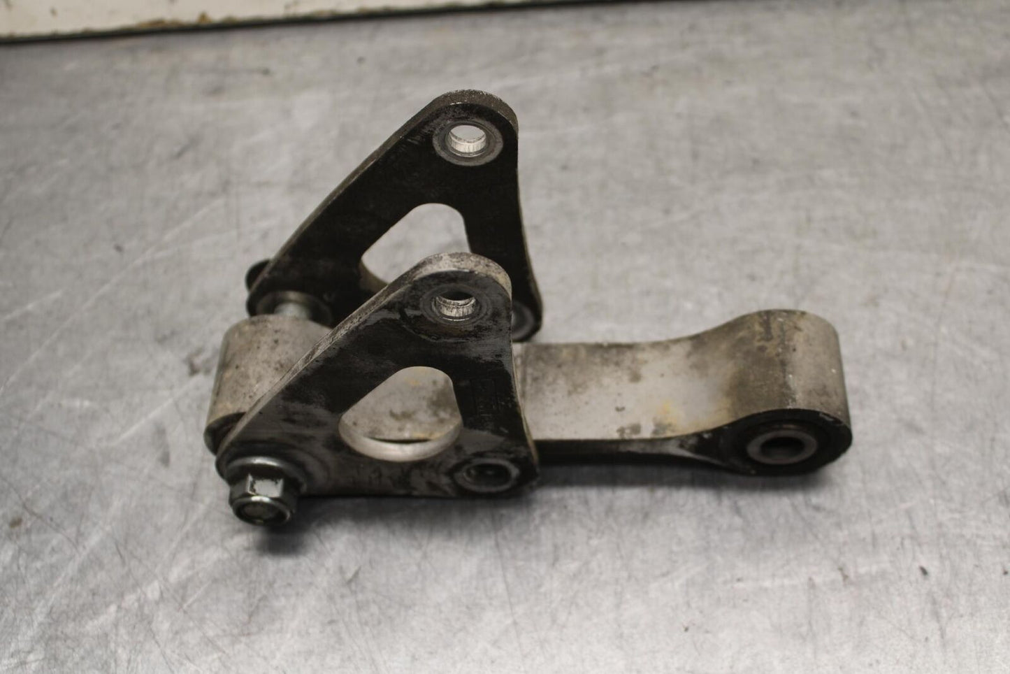 11-23 SUZUKI GSXR 750 REAR DOGBONE SHOCK LINKAGE LINK BB630