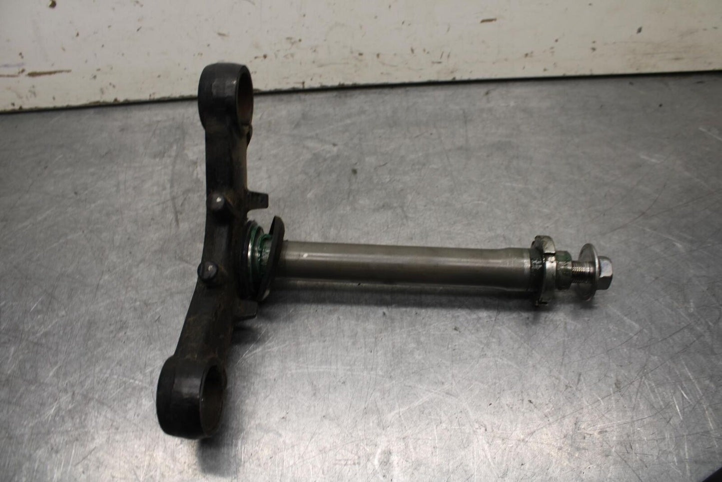 15-16 KAWASAKI EX300 FRONT FORKS CLAMP LOWER TRIPLE TREE STEM BB635