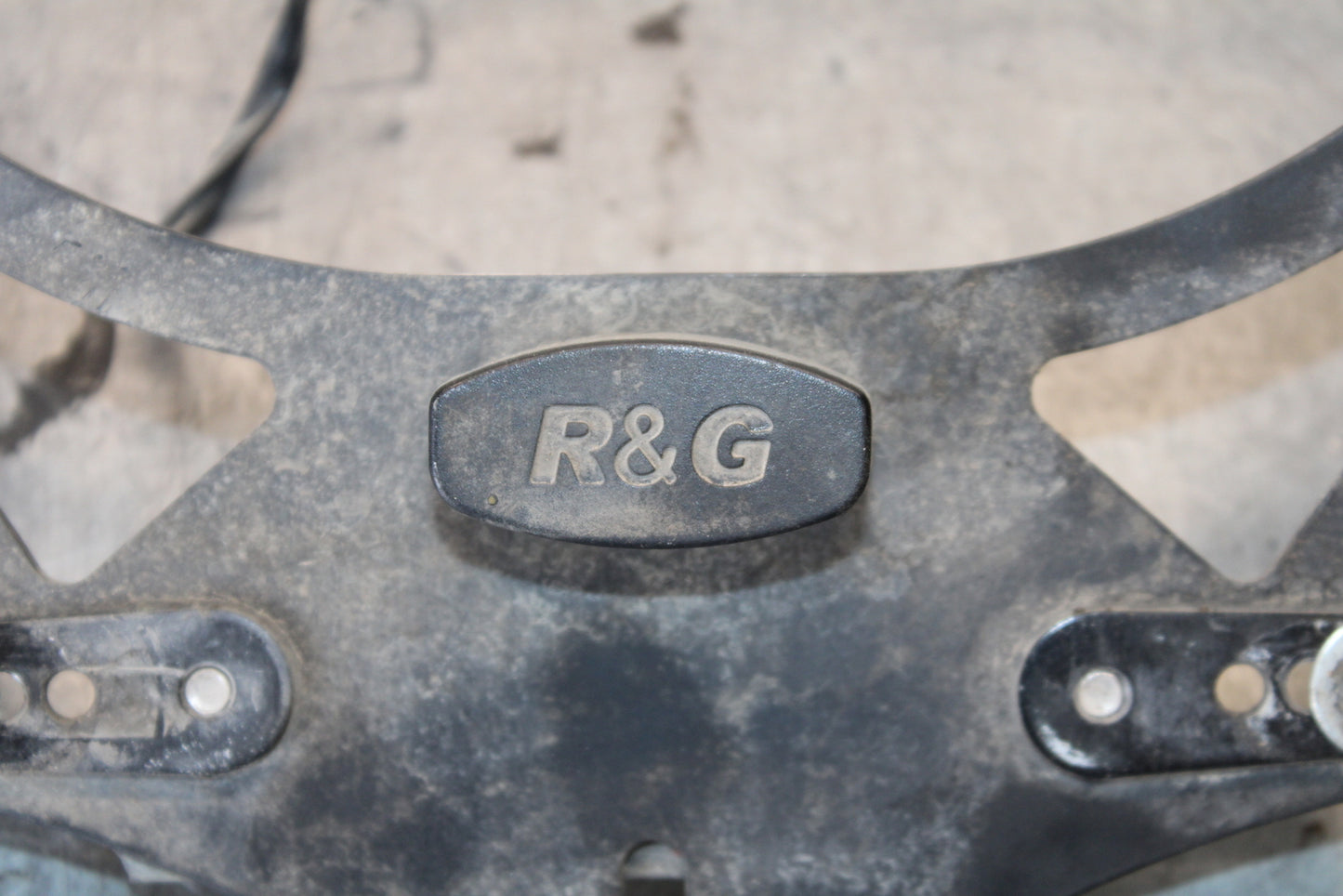 03-04 HONDA CBR600RR R&G FENDER ELIMINATOR LICENSE PLATE BRACKET BB661