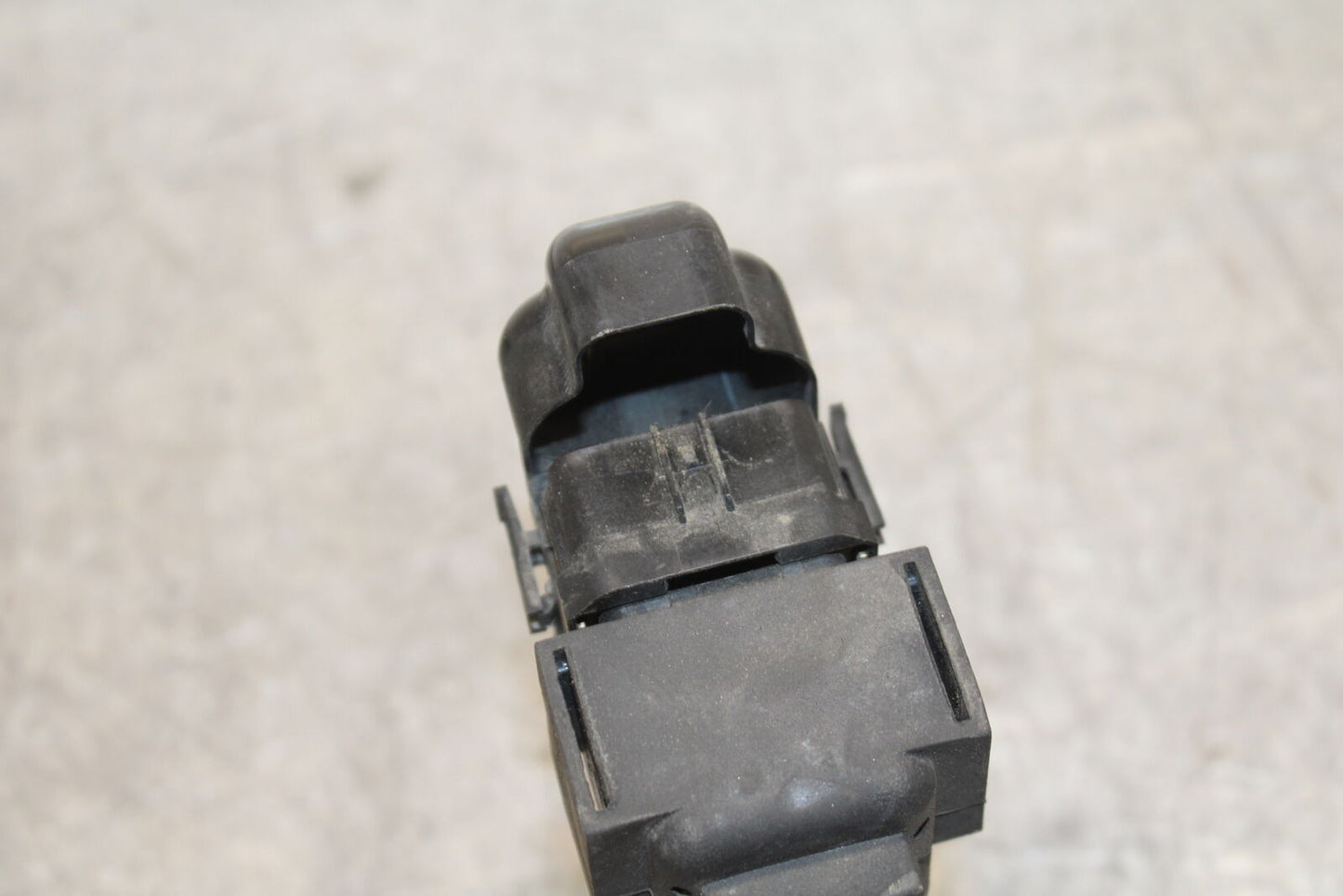 10-13 HONDA SHADOW RS 750 VT750RS ENGINE STARTER RELAY  BB718