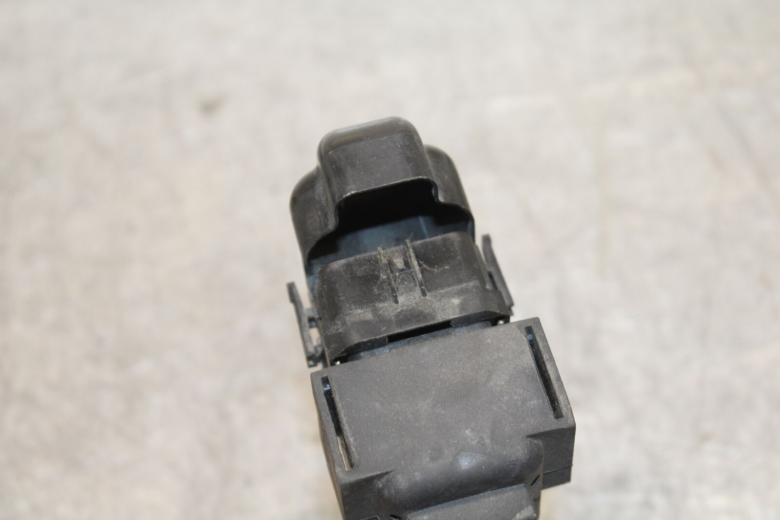 10-13 HONDA SHADOW RS 750 VT750RS ENGINE STARTER RELAY  BB718