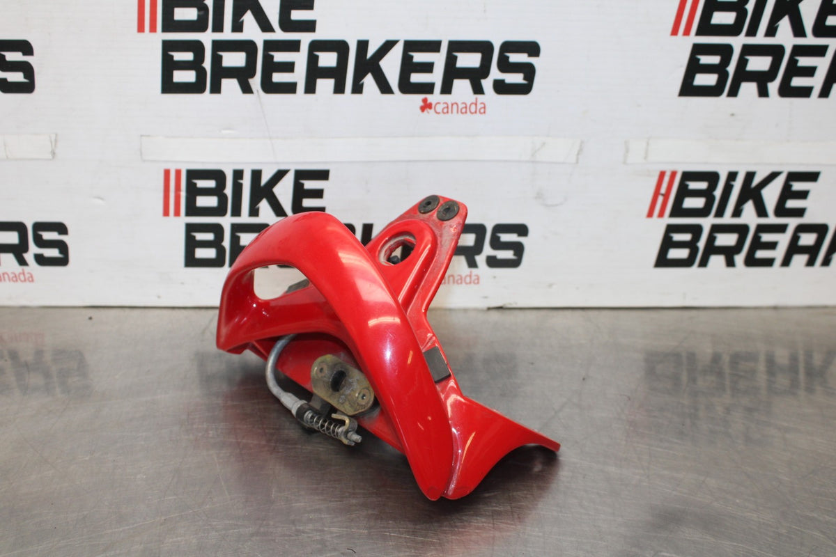 05 DUCATI SUPERSPORT 800 PASSENGER REAR SEAT GRAB BAR HANDLE BB913