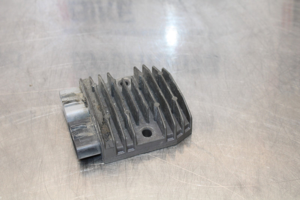 09 YAMAHA V STAR 950 RECTIFIER VOLTAGE REGULATOR BB172