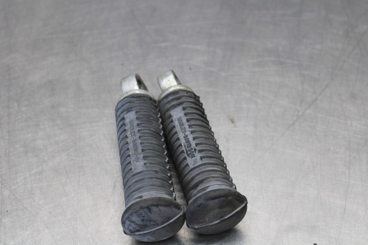 88-03 HARLEY-DAVIDSON SPORTSTER 1200 REAR PASSENGER FOOT STEP PEG SET BB886