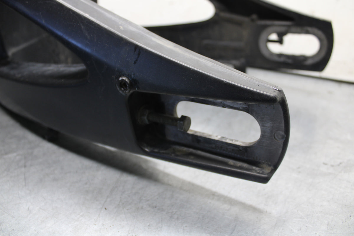 04-06 YAMAHA YZF R1 REAR SWINGARM BACK SWING ARM 5VY-22110-10-P0 BB659