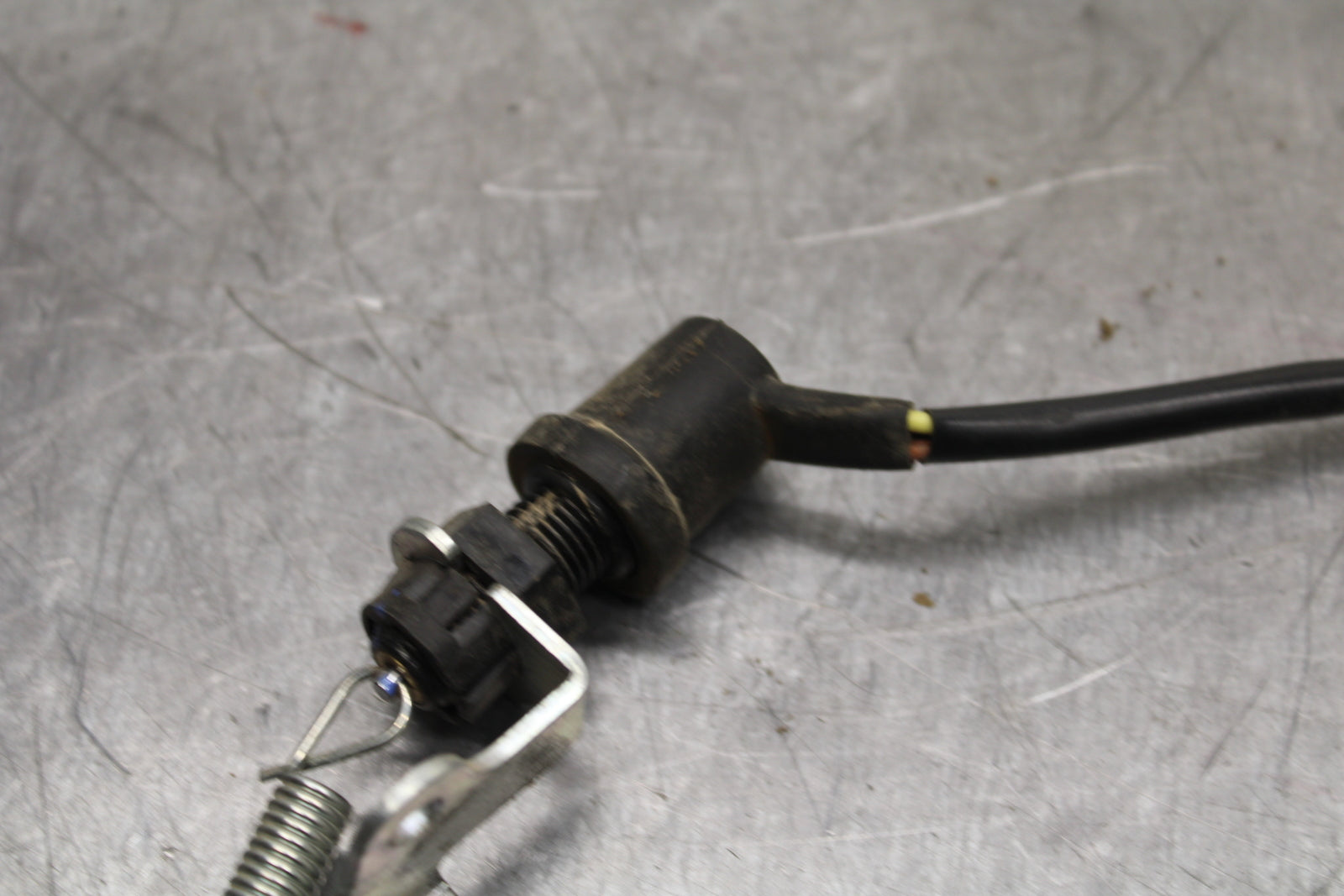 19-24 YAMAHA R3 REAR BACK BRAKE SENSOR BB736