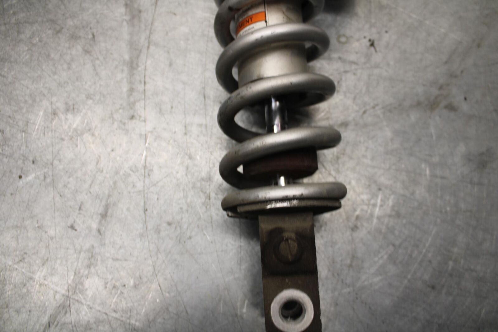 2009 Yamaha YZF R6 REAR BACK SHOCK ABSORBER SUSPENSION 13S-22210-82-00 BB532