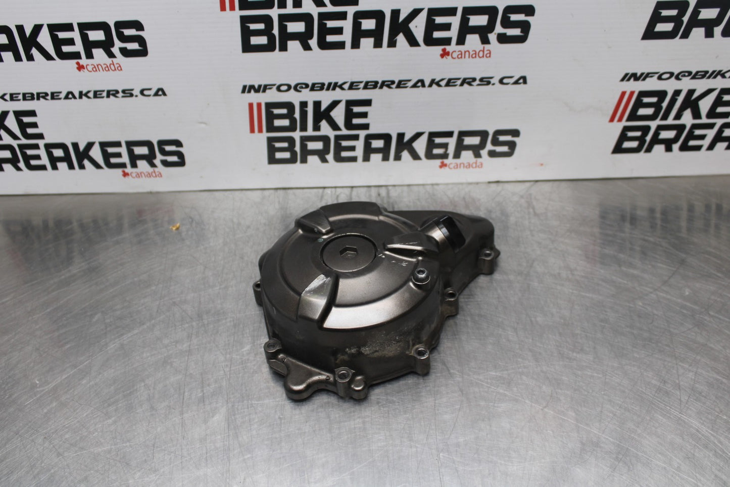 14-17 YAMAHA FZ07 STATOR MAGNETO ALTERNATOR GENERATOR COVER BB766