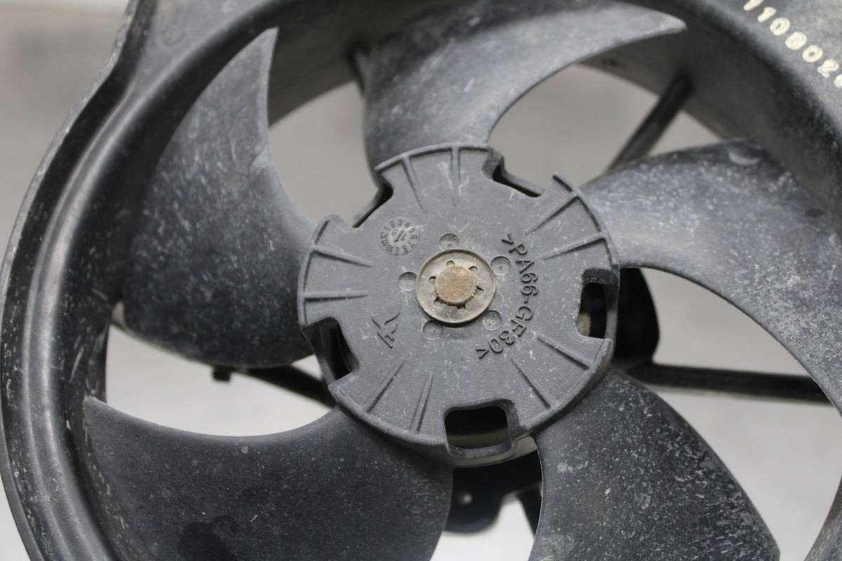 19 BMW F750GS ENGINE RADIATOR COOLING FAN BB938