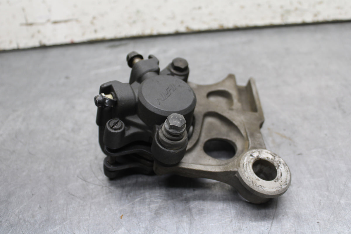 01-06 HONDA CBR600F4I REAR BACK BRAKE CALIPER W MOUNT BRACKET BB115
