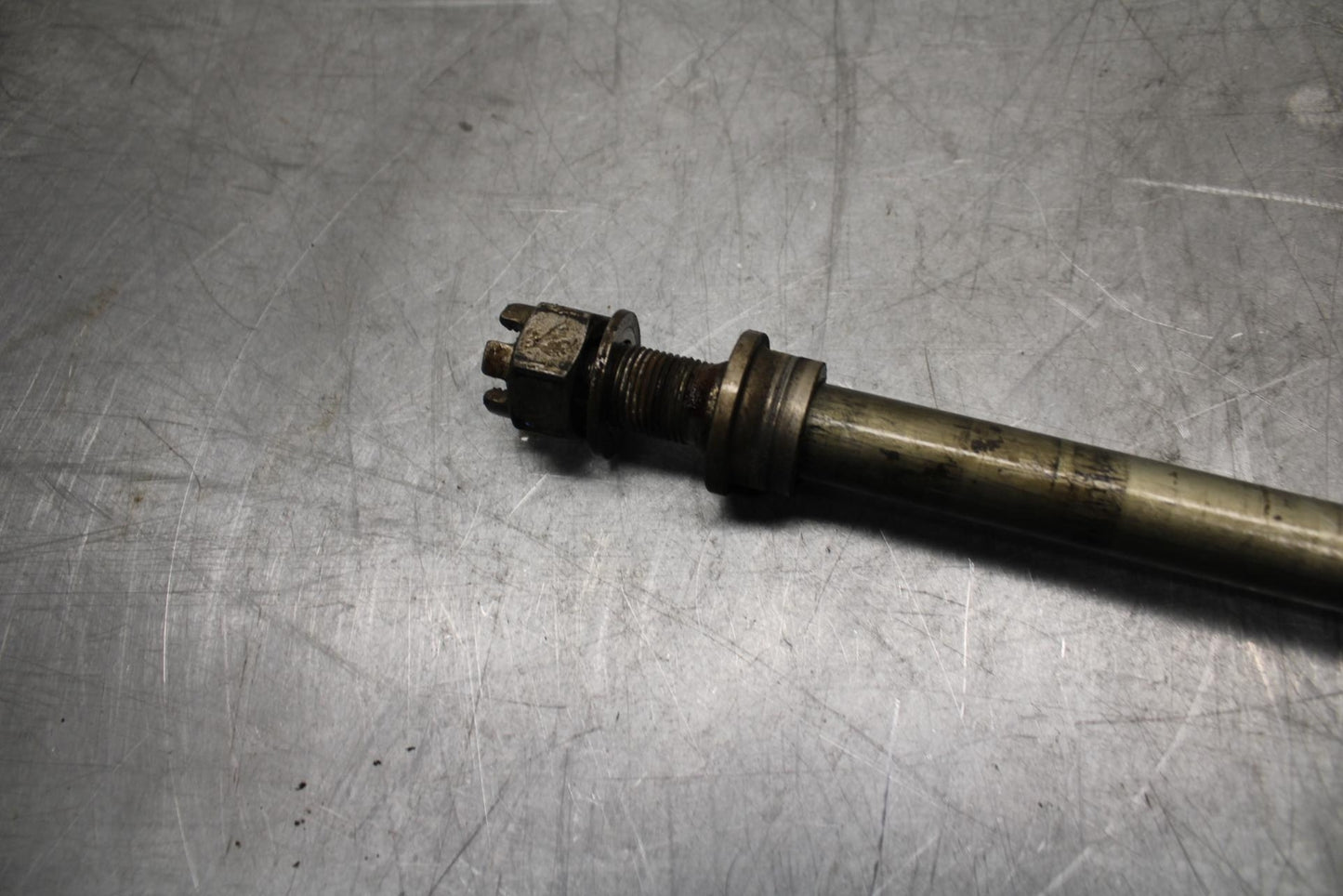 07-08 KAWASAKI CONCOURS 1400 ABS REAR AXLE BACK WHEEL RIM PIVOT BOLT AXEL BB449