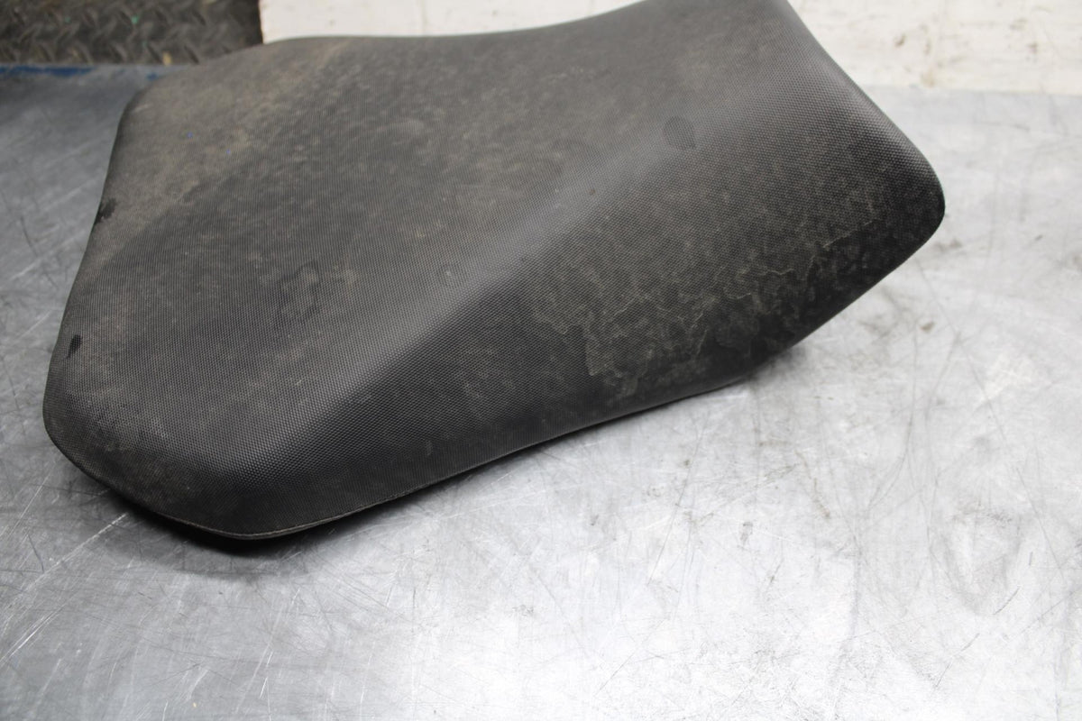 13 SUZUKI GSXR750 FRONT DRIVERS SEAT PAD SADDLE PILLION BB474