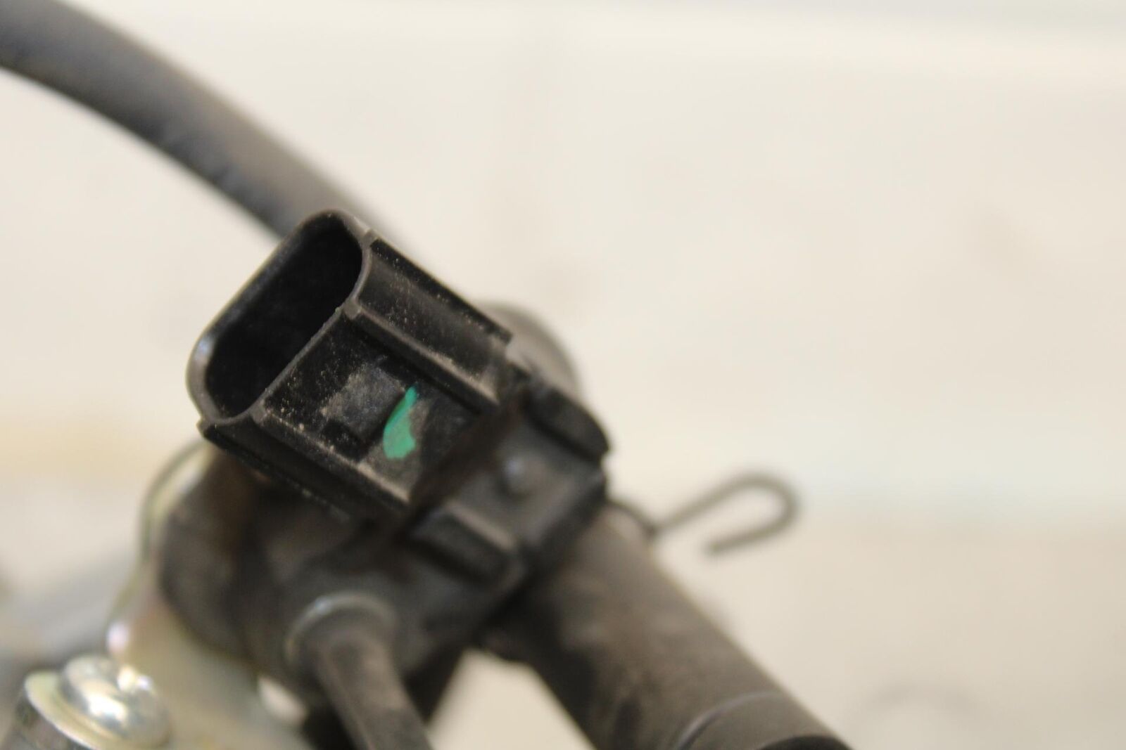 19-22 KAWASAKI Z400 MAIN FUEL INJECTORS / THROTTLE BODIES BB586