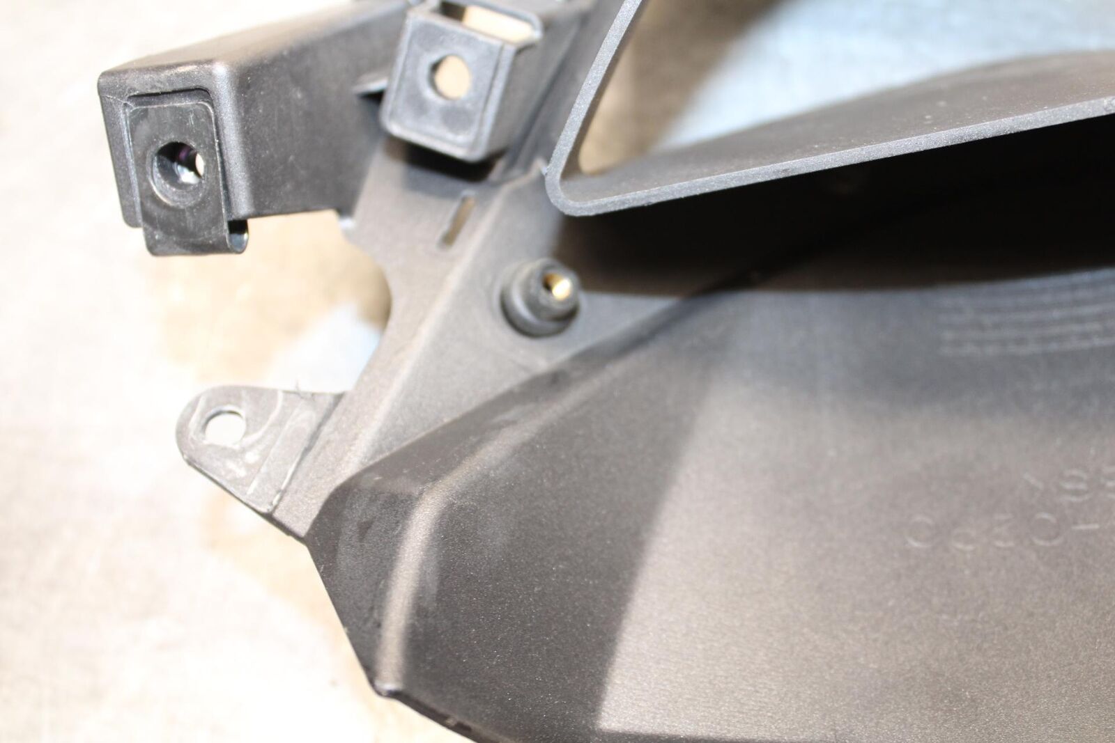 2009 Kawasaki Ninja ZX6R ZX600R FRONT CENTER COWL FAIRING 55028-0290-18T BB548