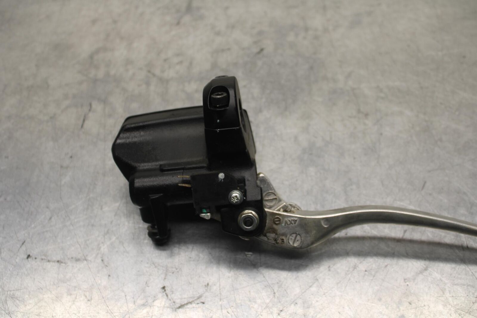 17-20 KAWASAKI NINJA EX650 ABS FRONT BRAKE MASTER CYLINDER w/ LEVER BB88