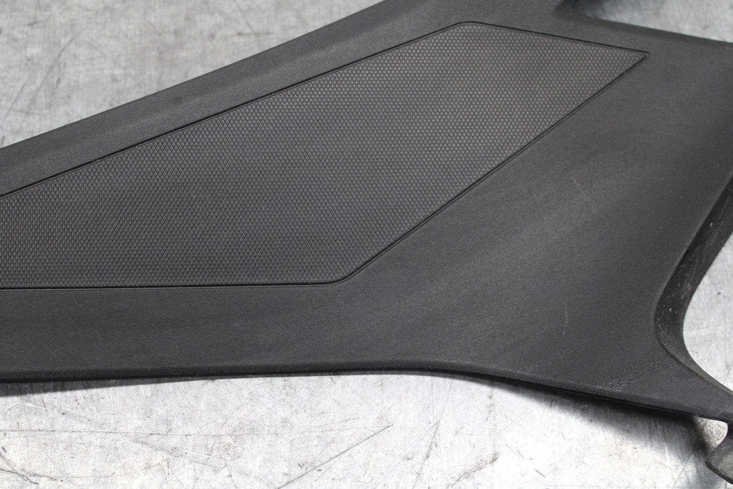 24 KAWASAKI NINJA 500 ABS RIGHT LEFT SIDE SEAT PANELS TRIMS COWLS FAIRINGS BB744