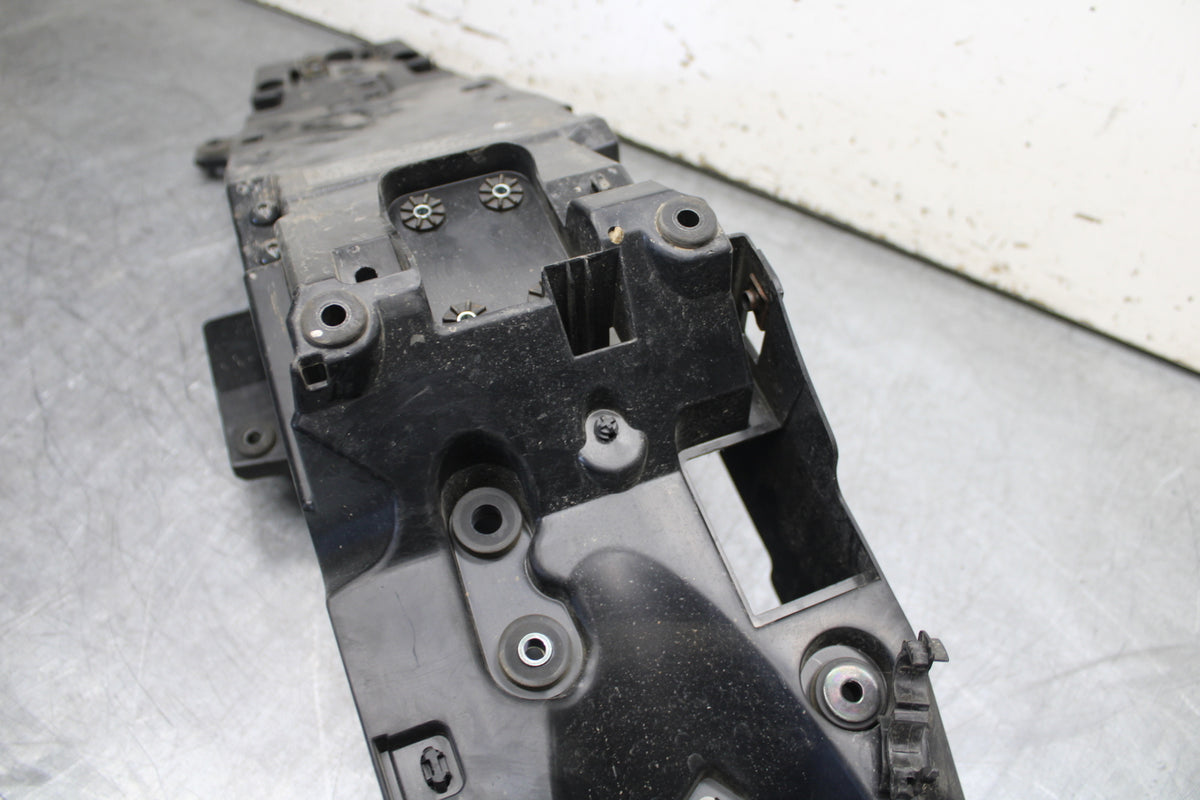 22-24 YAMAHA XSR900 REAR BACK TAIL UNDERTAIL BATTERY TRAY PLASTIC BB710