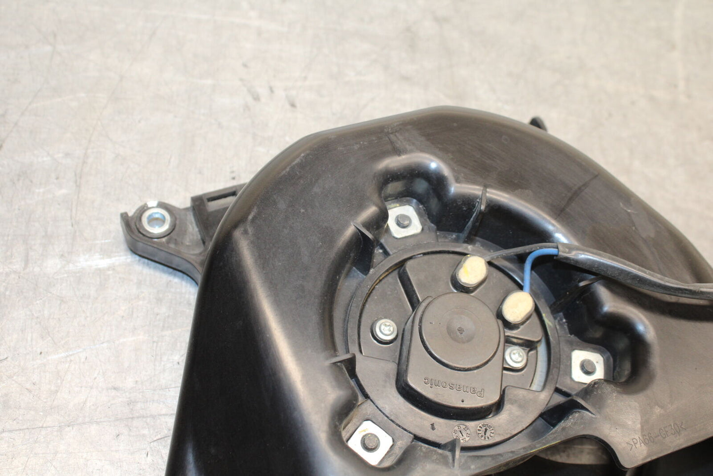 18-24 KAWASAKI NINJA 650 ENGINE RADIATOR COOLING FAN BB725