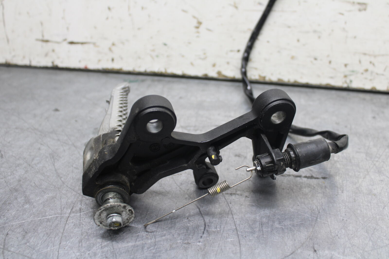 18-23 KAWASAKI NINJA 400 EX400 ABS RIGHT REARSET REAR SET FOOT PEG REST BB747