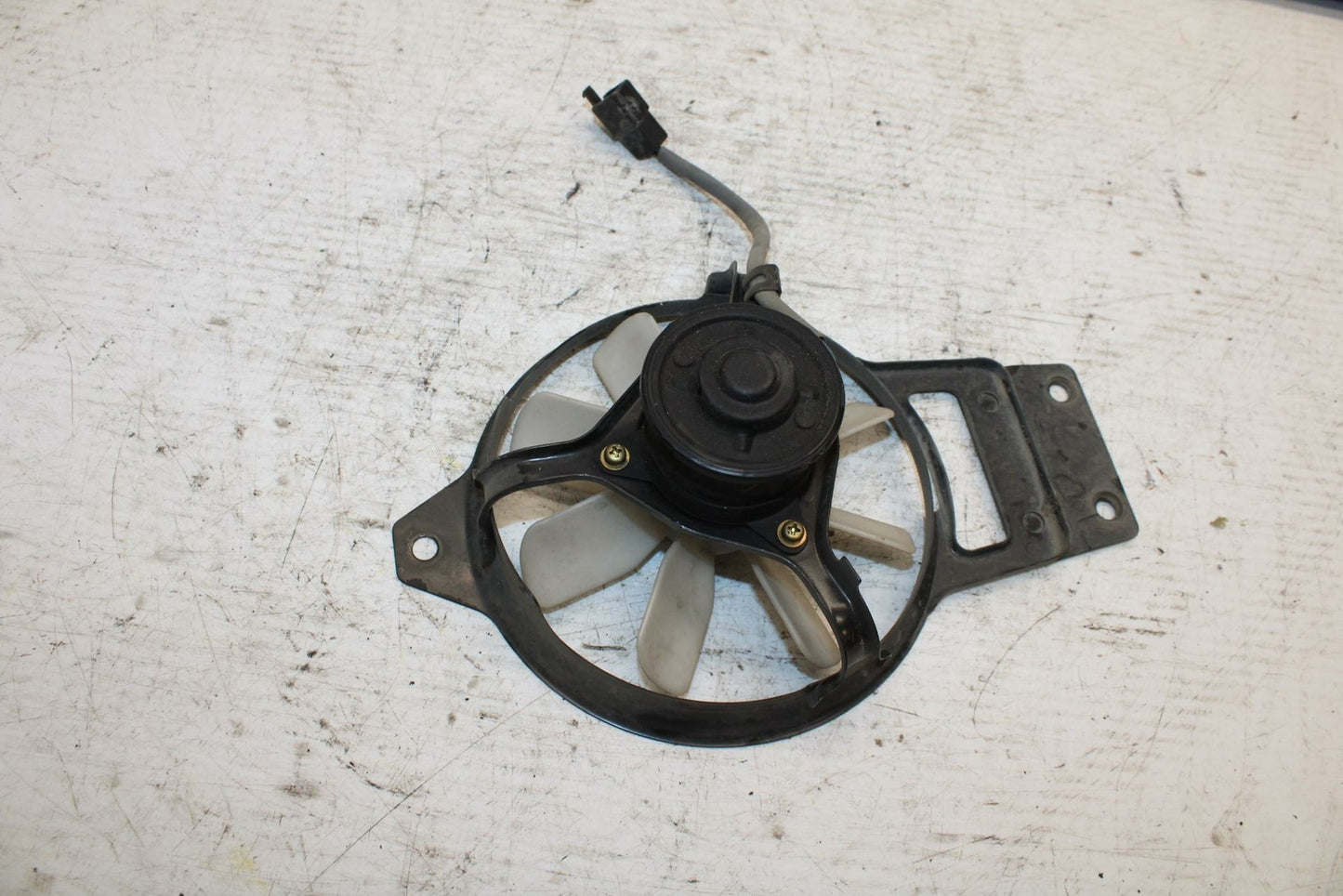 90-07 KAWASAKI ZZR 250 ENGINE RADIATOR COOLING FAN BB298