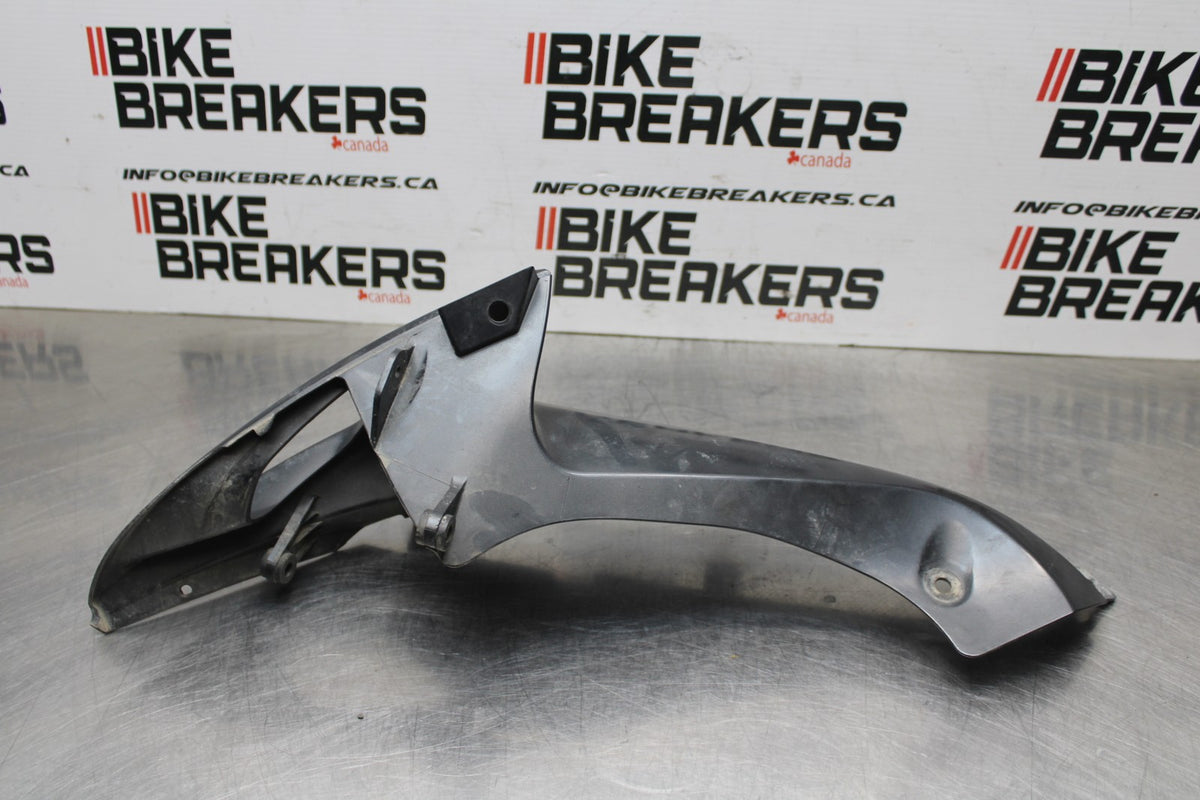 06-07 SUZUKI GSXR750 RIGHT FRONT DUCT COVER PANEL COWL BB811