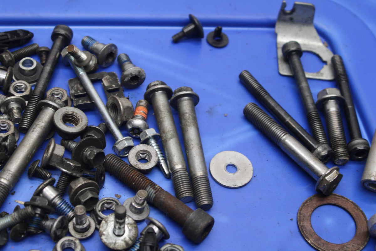 2016 Kawasaki ZX10R ZX1000 ABS KRT Edition ENGINE MISC BOLTS HARDWARE  BB86